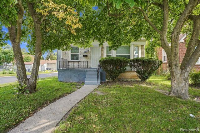15378 Vaughan Street, Detroit, MI 48223