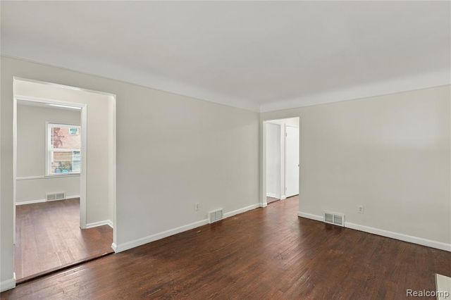 15378 Vaughan Street, Detroit, MI 48223