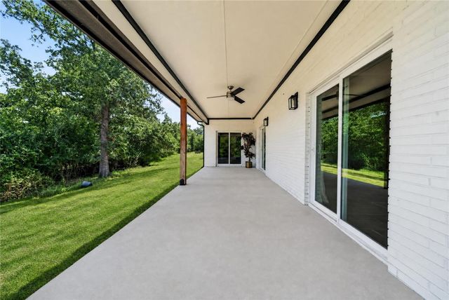4013 Legend Trail, Granbury, TX 76049