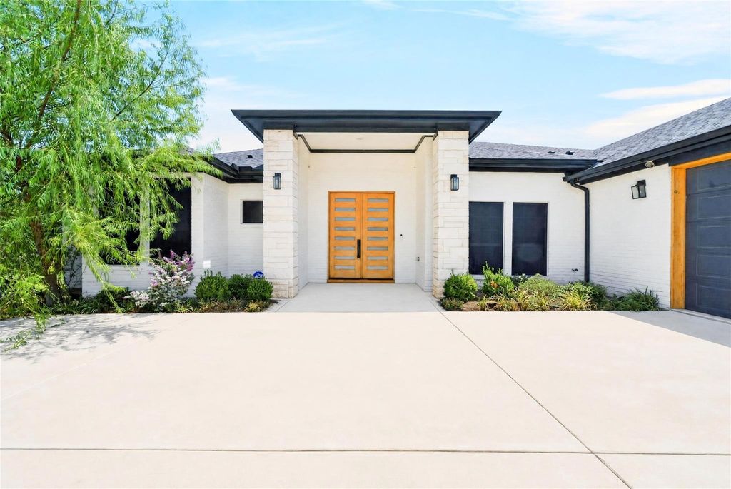 4013 Legend Trail, Granbury, TX 76049 — photo 3