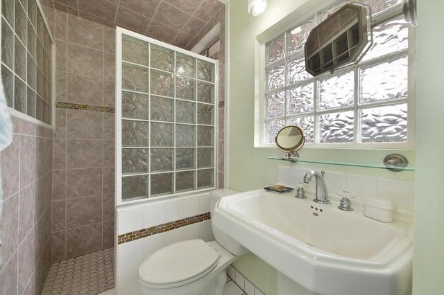 1816 Eastern Ave, Sacramento, CA 95864