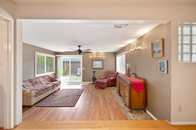 1816 Eastern Ave, Sacramento, CA 95864