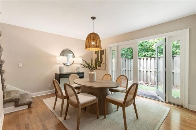 19 Arpege Way, Atlanta, GA 30327