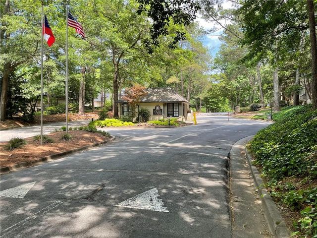 19 Arpege Way, Atlanta, GA 30327