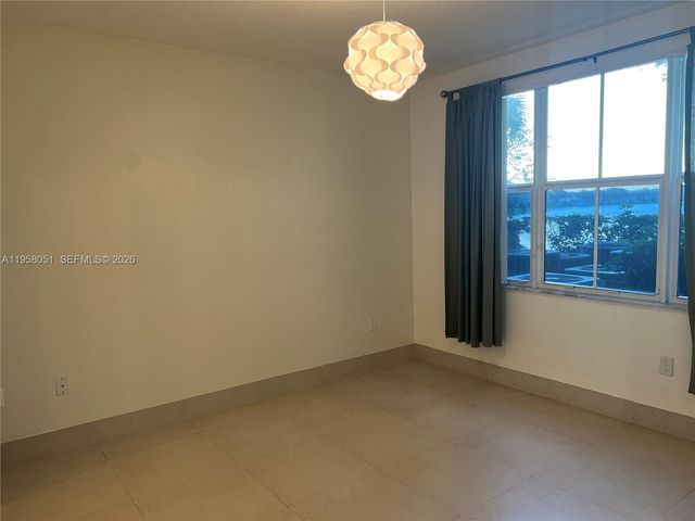 4700 SW 160th Ave 417, Miramar, FL 33027