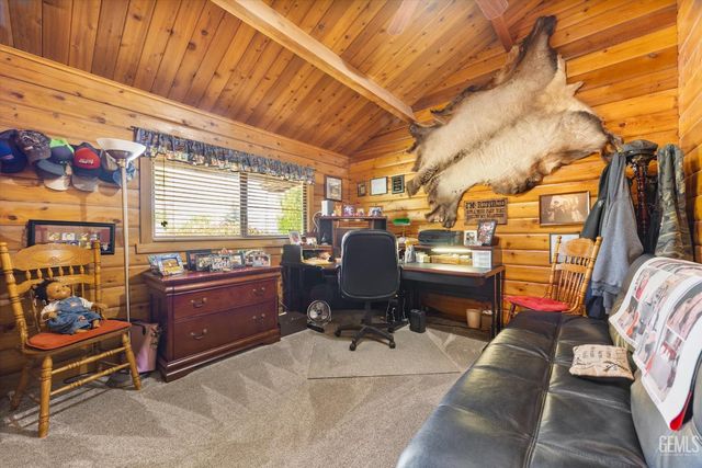 29980 Pinedale Drive, Tehachapi, CA 93561