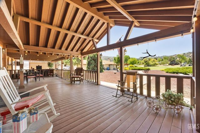 29980 Pinedale Drive, Tehachapi, CA 93561