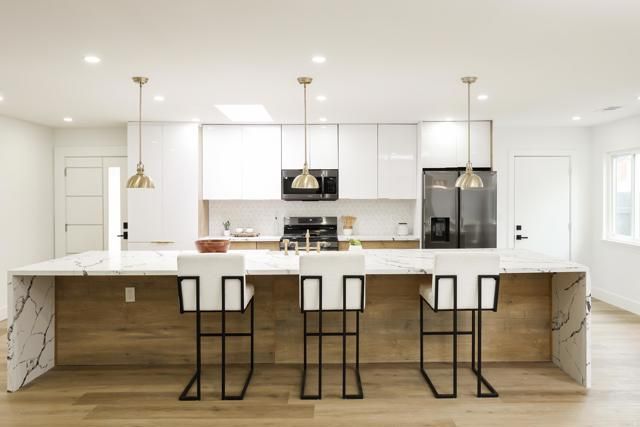 4380 Rolfe Road, San Diego, CA 92117