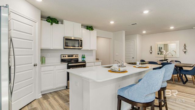 300 Polenta Avenue, Fairhope, AL 36532