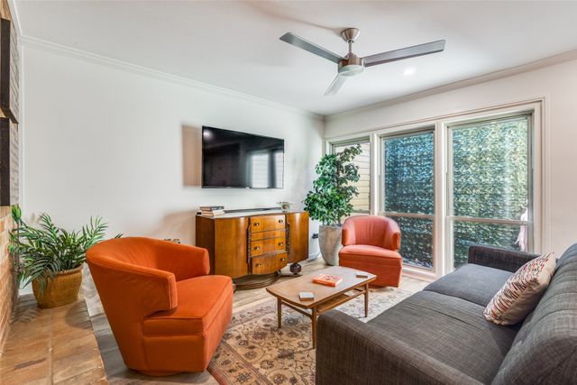 9807 Airline Road, Dallas, TX 75230