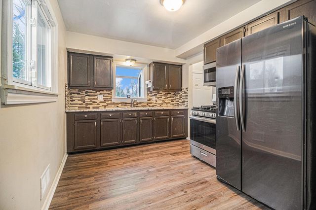 9127 Weddel Street, Taylor, MI 48180