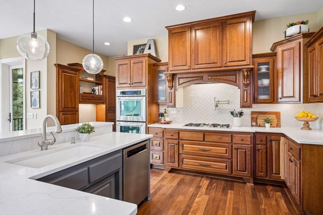 4622 Bluebell Trail N, Hamel, MN 55340
