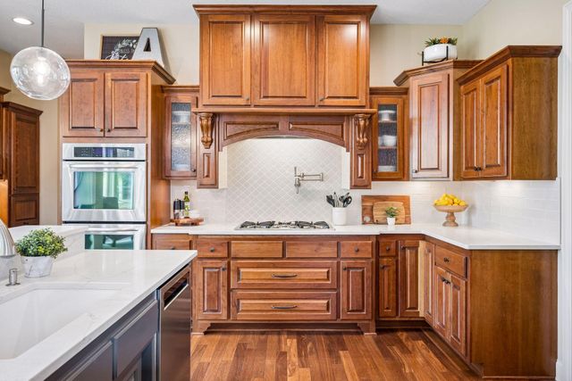 4622 Bluebell Trail N, Hamel, MN 55340