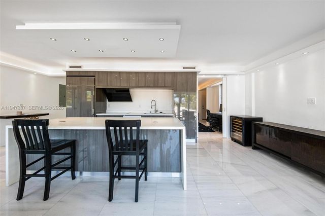 3 Island Ave 03C, Miami Beach, FL 33139