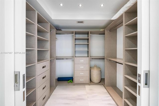 3 Island Ave 03C, Miami Beach, FL 33139