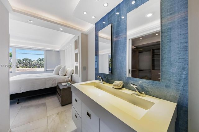 3 Island Ave 03C, Miami Beach, FL 33139