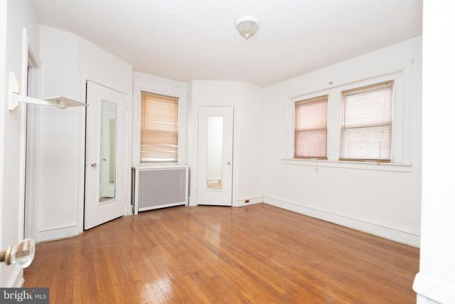 986 E GODFREY AVE, Philadelphia, PA 19124