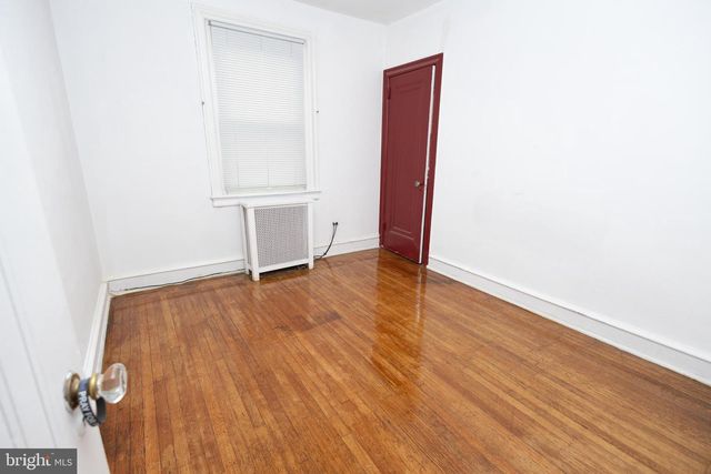 986 E GODFREY AVE, Philadelphia, PA 19124