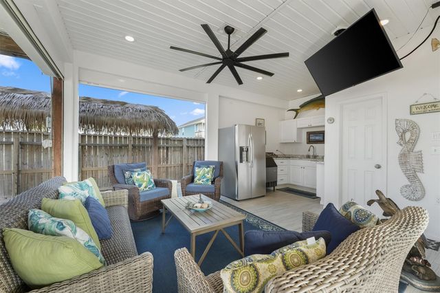 22102 Pecos Drive, Galveston, TX 77554