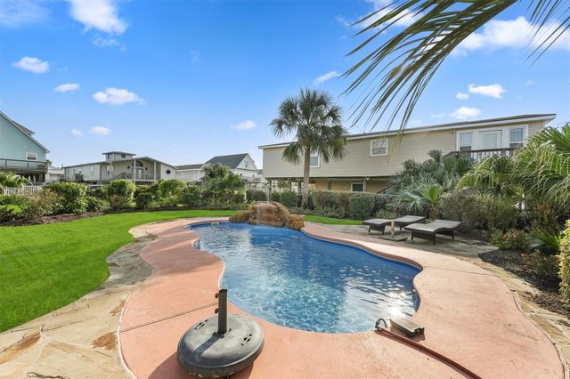 22102 Pecos Drive, Galveston, TX 77554