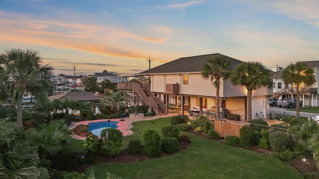 22102 Pecos Drive, Galveston, TX 77554