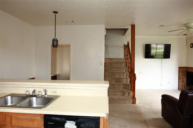 611 Oriole Boulevard 1404, Duncanville, TX 75116