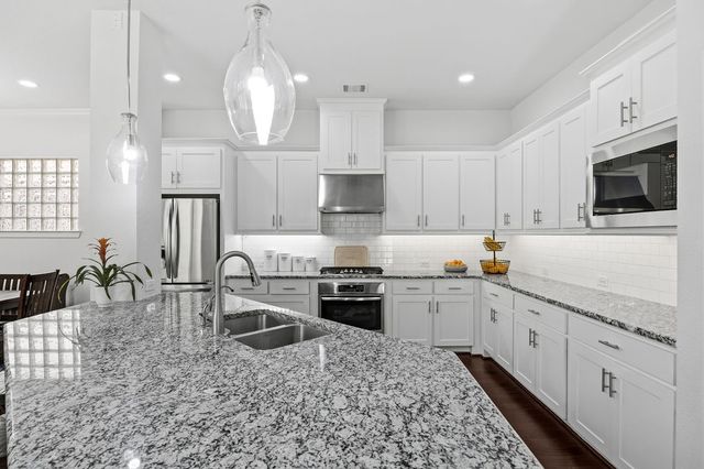 6923 Birch Creek Drive, Irving, TX 75063