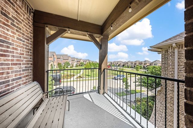 6923 Birch Creek Drive, Irving, TX 75063