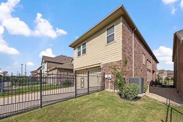 6923 Birch Creek Drive, Irving, TX 75063