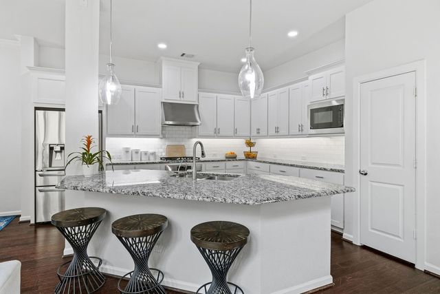 6923 Birch Creek Drive, Irving, TX 75063