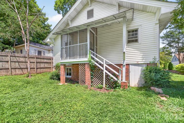 11 Cedar Street, Belmont, NC 28012