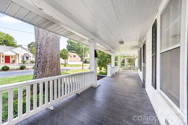 11 Cedar Street, Belmont, NC 28012