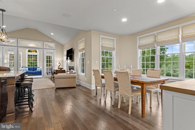 3822 COTTAGE LN, Newtown Square, PA 19073