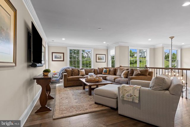 3822 COTTAGE LN, Newtown Square, PA 19073