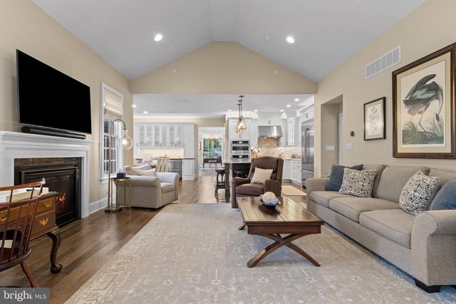 3822 COTTAGE LN, Newtown Square, PA 19073