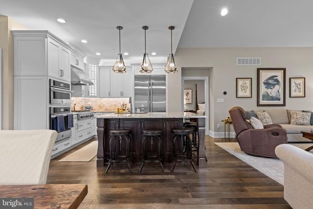 3822 COTTAGE LN, Newtown Square, PA 19073