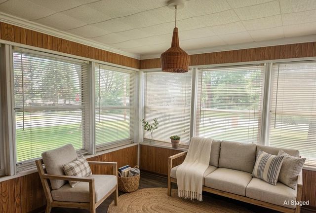 2901 Kyle Avenue N, Golden Valley, MN 55422
