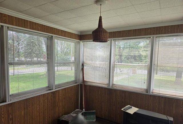 2901 Kyle Avenue N, Golden Valley, MN 55422