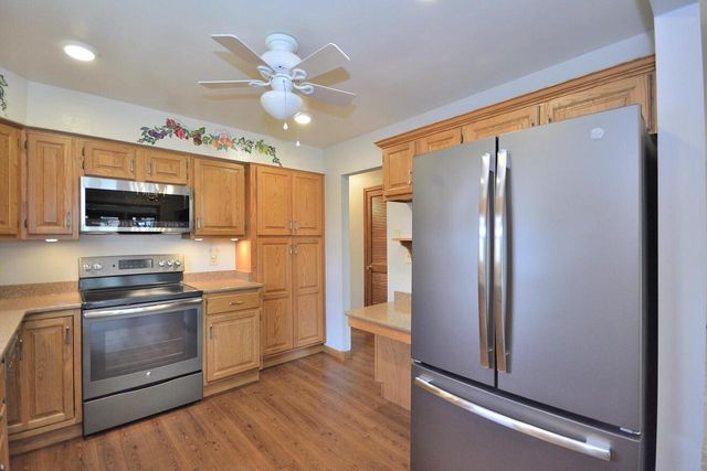 3685 104th STREET, Greenfield, WI 53228
