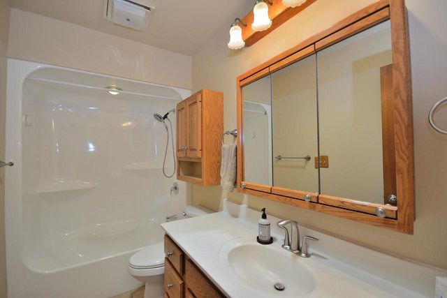 3685 104th STREET, Greenfield, WI 53228