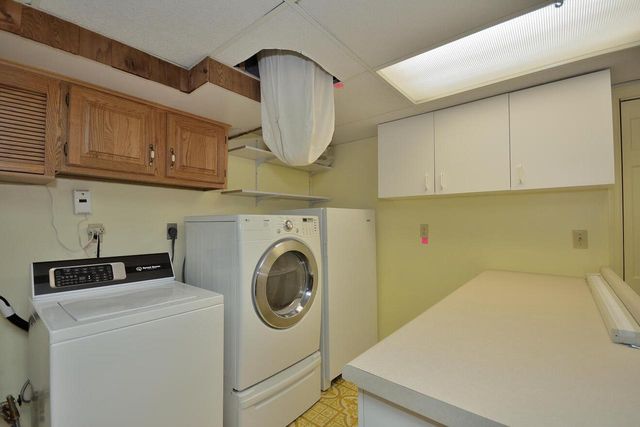 3685 104th STREET, Greenfield, WI 53228