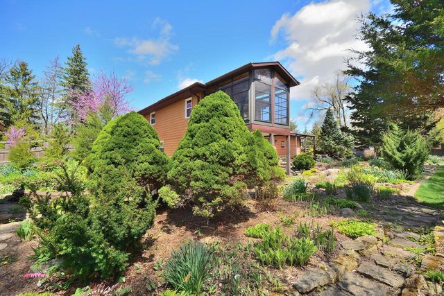 3685 104th STREET, Greenfield, WI 53228