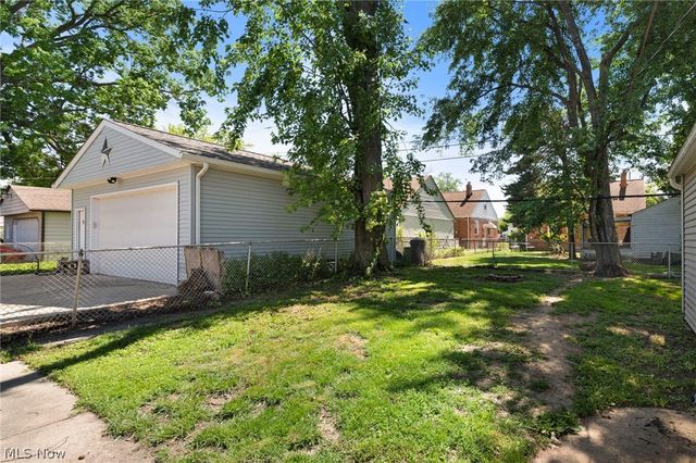 474 E 328th Street, Willowick, OH 44095
