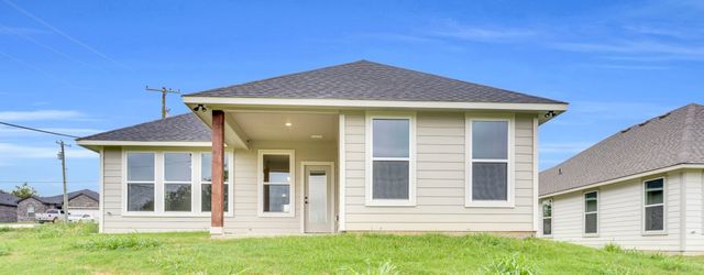 700 N CHURCH Street, Ferris, TX 75125