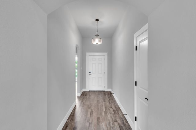 700 N CHURCH Street, Ferris, TX 75125