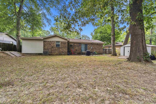 909 Stirrup Place, Jacksonville, AR 72076
