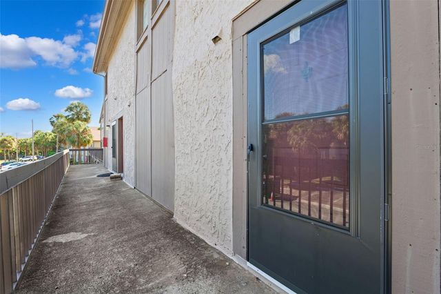 6321 NEWTOWN CIRCLE 21B7, Tampa, FL 33615