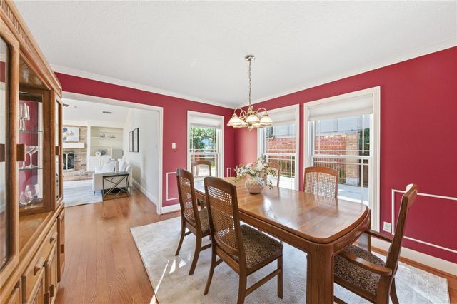 15719 Brookvilla Drive, Houston, TX 77059