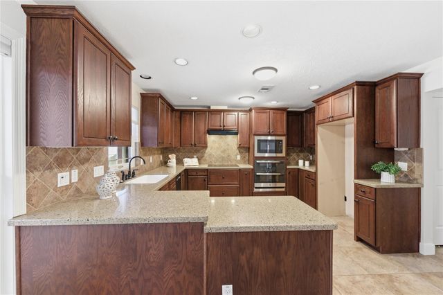 15719 Brookvilla Drive, Houston, TX 77059