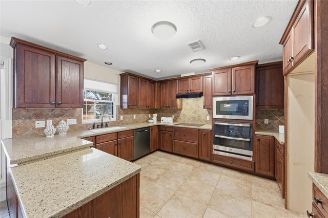 15719 Brookvilla Drive, Houston, TX 77059